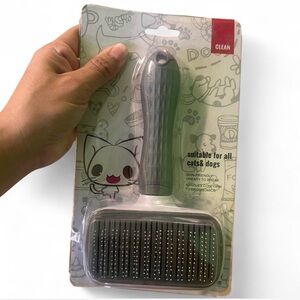 Grooming Self-cleaning Brush comb for dogs and cats by cleanpet's